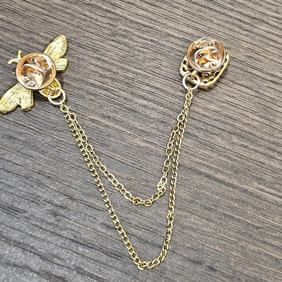 NEW Gold & Green Bee Chain Brooch - Picture 4 of 8